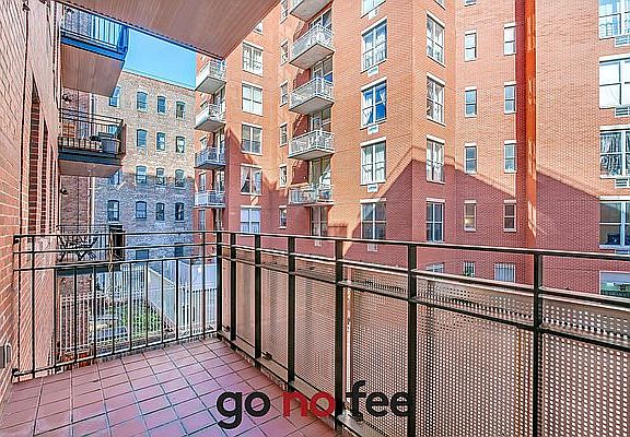 5th image of 2216 Frederick Douglass Blvd APT 3A