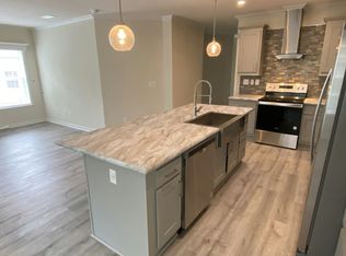 4988 Coopers Hawk Pl, Zephyrhills, FL 33541