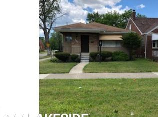 18601 Albion St, Detroit, MI 48234