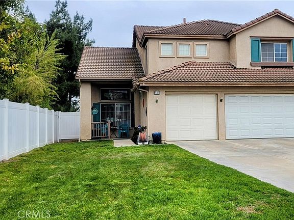 2nd image of 633 Linden Cir