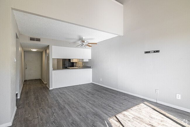 1st image of 419 Harding Pl #212