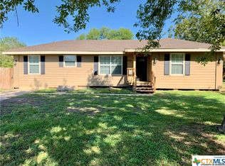 908 E Rosebud Ave, Victoria, TX 77901