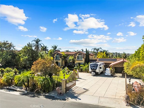 3rd image of 16083 Regency Ranch Rd