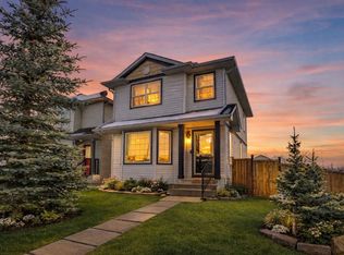 255 W Citadel Acres Close NW, Calgary, AB T3G 5A7