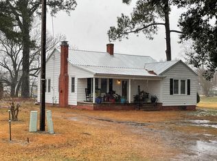 926 Shady Grove Rd, Mount Olive, NC 28365