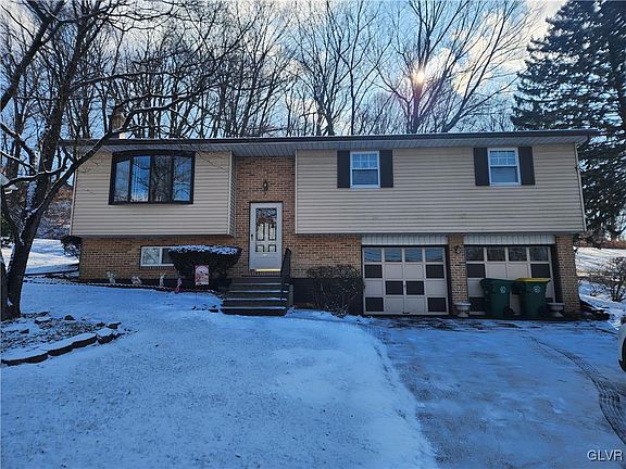 2nd image of 2352 Gruver Ave