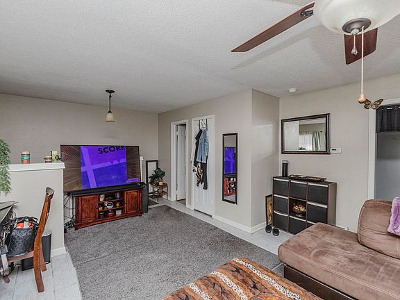 5th image of 2407 & 2409 S Ellis Ave