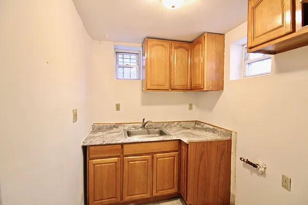 Rented by Rental Solutions Inc | media 30