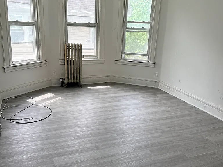 26 Huntington St #2 — Photo 4