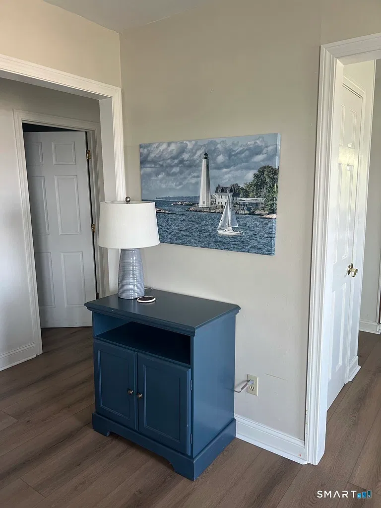 3 bed, 1.0 bath, 1078 sqft, $2,500 — Photo 4