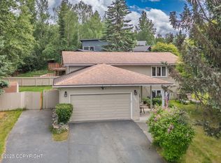 9843 E Chichagof Loop, Eagle River, AK 99577