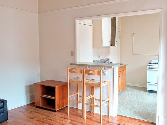 3rd image of 35 N 11th St APT 3