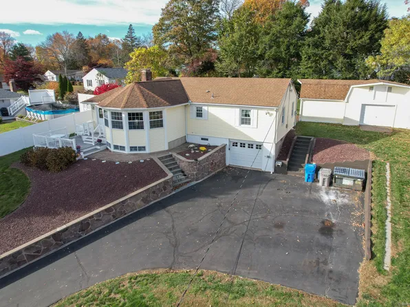 73 Rosemary Lane, Bristol, CT 06010