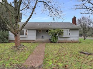 305 Knoop Ln, Eugene, OR 97404