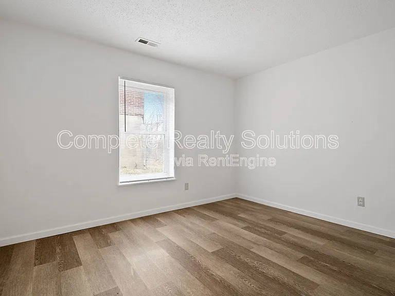 318 Mount Everest Dr #D — Photo 12