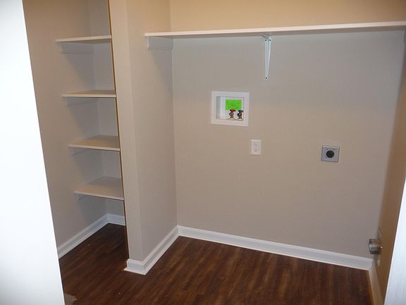 4th image of 12006 Brinley Ave