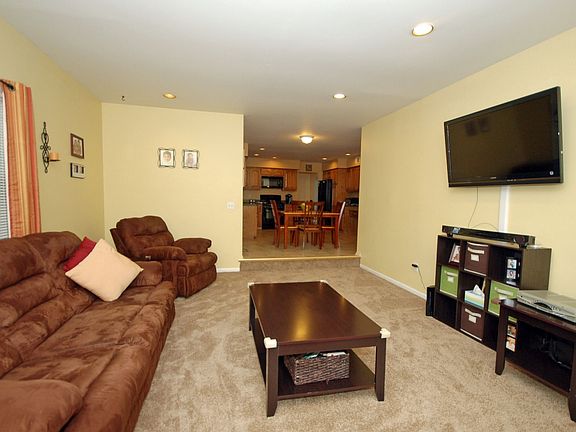 Family room to kitchen