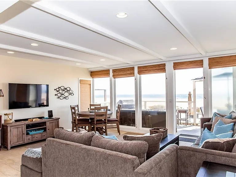 35A Surfside Ave — Photo 4