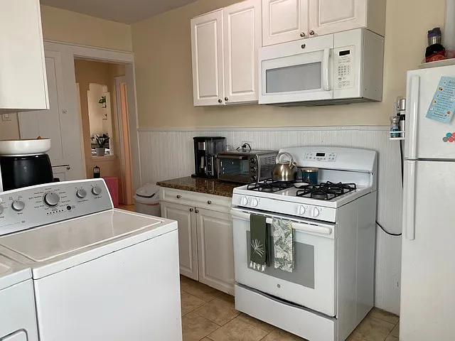 234 W Market St #2 — Photo 9
