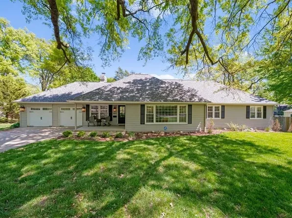 8601 Travis St, Overland Park, KS 66212