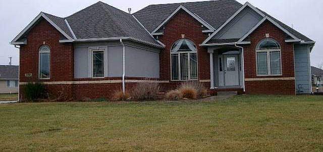 1st image of 1935 Lakeland Dr