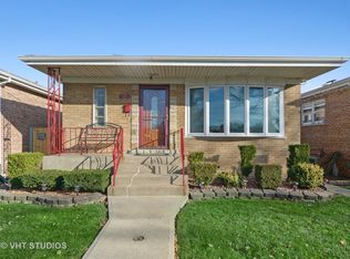 9525 S Manistee Ave, Chicago, IL 60617