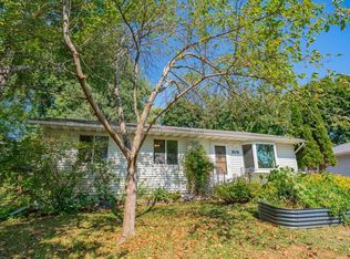 808 Crestview Dr, Madison, WI 53716
