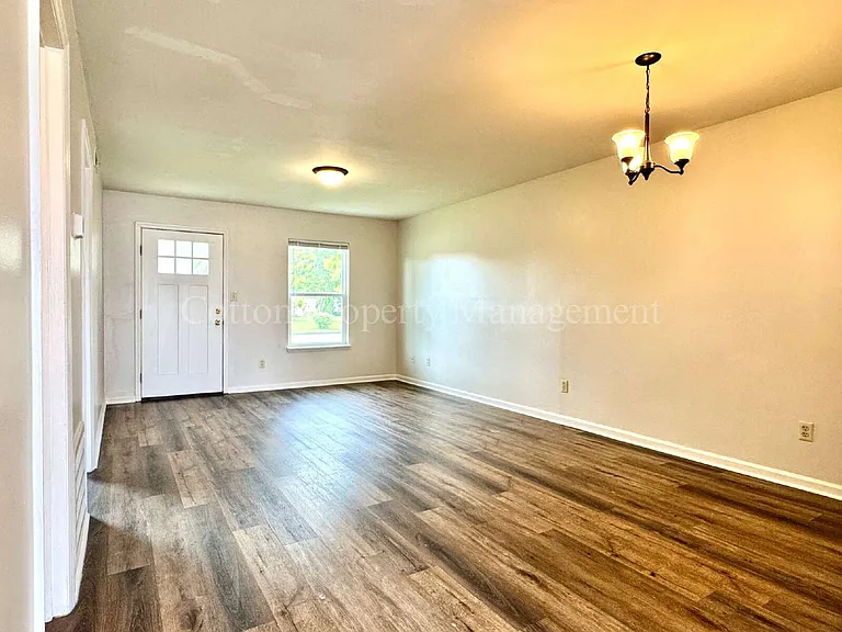 315 S Dudley St #1 — Photo 9