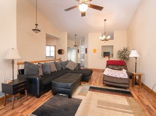 1800 Windmill Dr, Baldwin, WI 54002