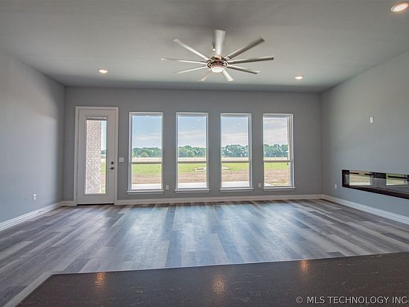 2nd image of 183 Rancho Shl