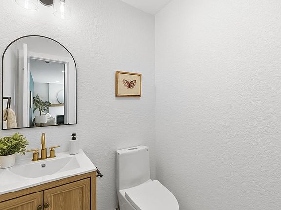 5th image of 267 Countryhaven Rd