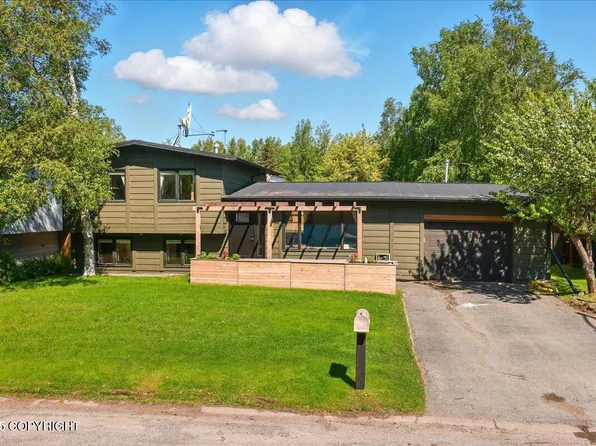 3331 Amber Bay Loop, Anchorage, AK 99515