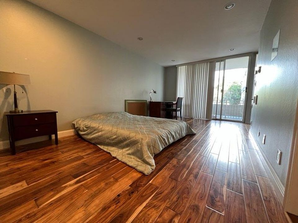 1st image of 1614 Hudson St APT 109
