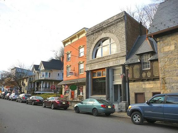 2nd image of 16 Main St
