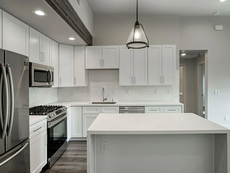 402 W Roosevelt St #203 — Photo 6