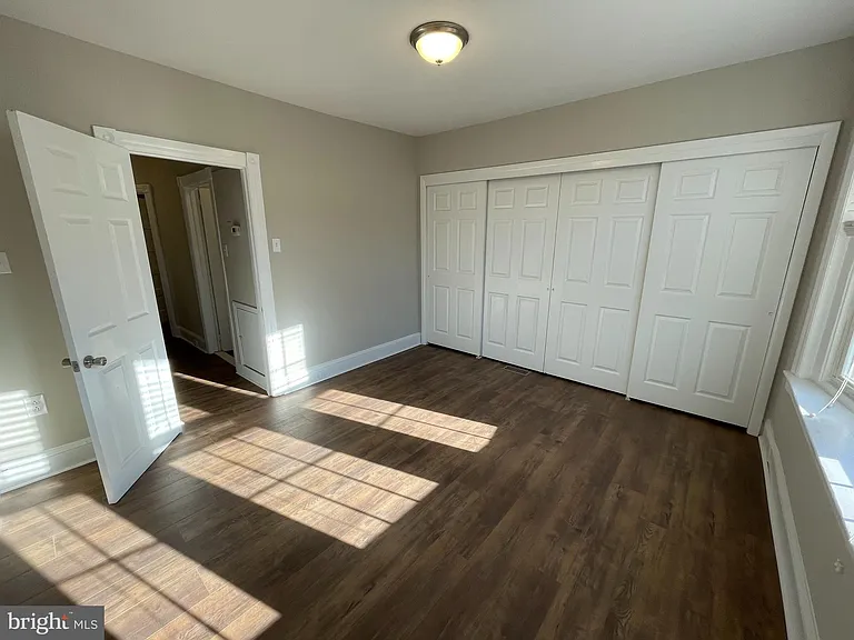303 S Olive St #1 — Photo 8
