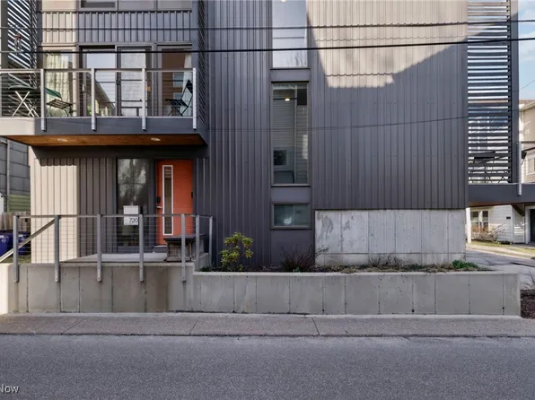 720 University Ct, Cleveland, OH 44113