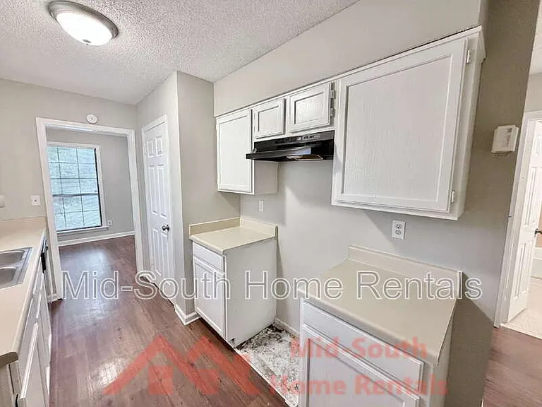 6001 Cedarcrest Ct — Photo 7