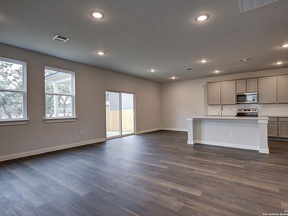 5th image of 14531 Camino Way