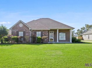 43385 Galvez Oaks Dr, Prairieville, LA 70769