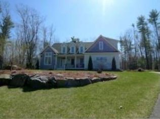 12 Merrill Cir, Brentwood, NH 03833