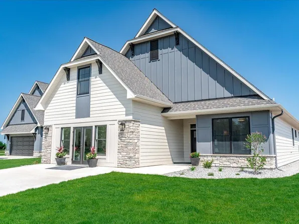 2468 Sydney Ln, Hudson, WI 54016