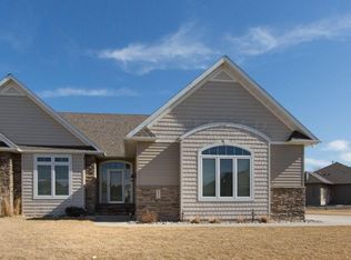 6004 27th St S, Fargo, ND