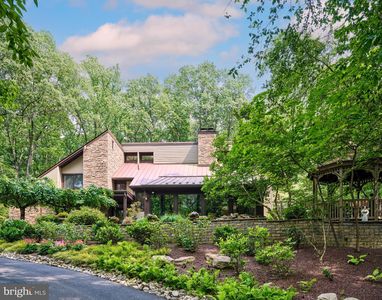 7028 Ely Rd, New Hope, PA, 18938