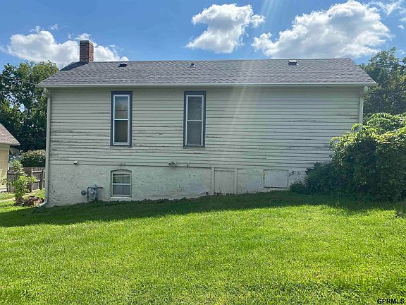 4th image of 8621 N 31st St