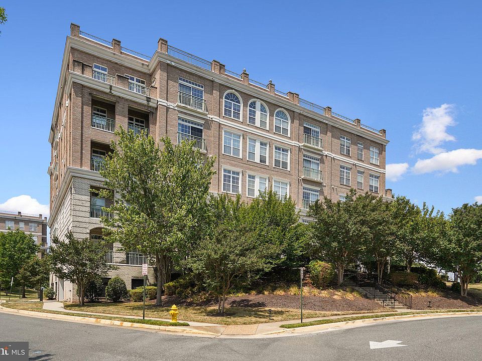 1st image of 820 Belmont Bay Dr APT 206