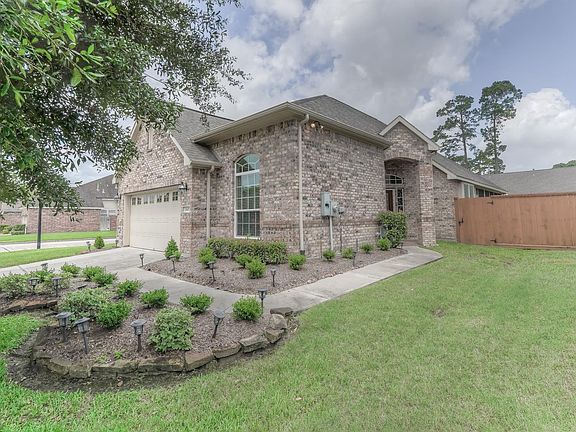 2nd image of 2422 Ameno Dr