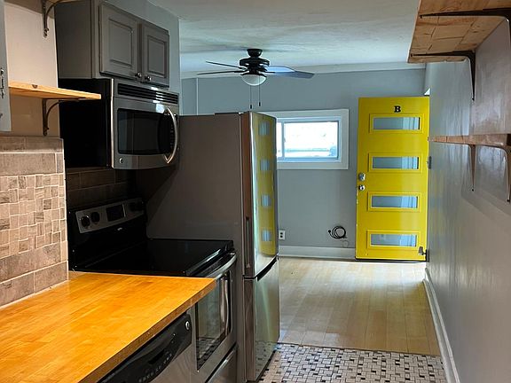 3rd image of 1137 Hunter Pl NW #B