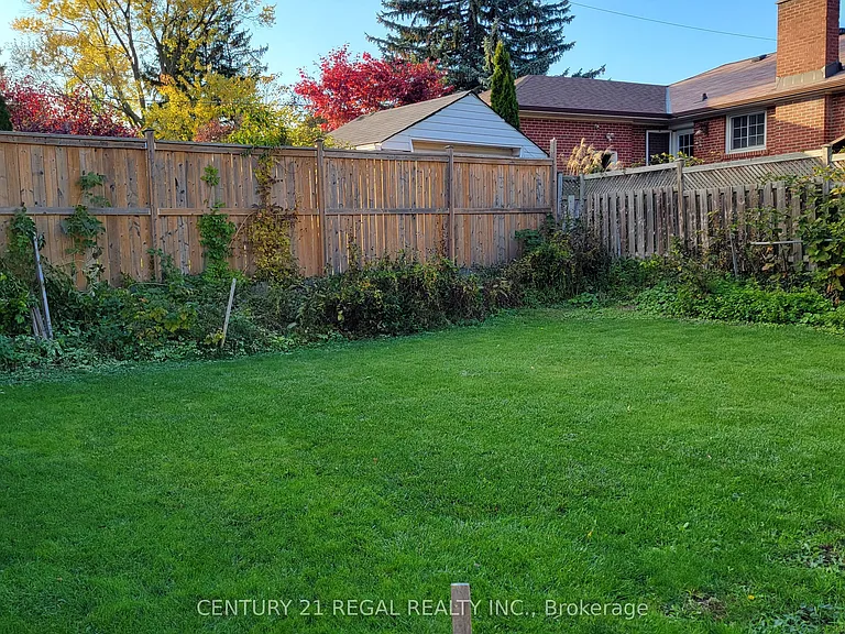 34 Pleasant View Dr #3 — Photo 2