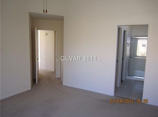 3rd image of 7548 Grist Mill Ct